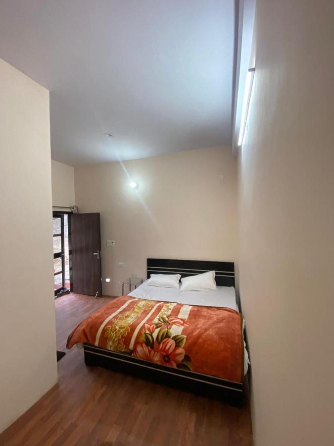 Chirag Homestay Kainchi Nainital Zewnętrze zdjęcie