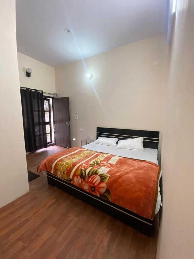 Chirag Homestay Kainchi Nainital Zewnętrze zdjęcie