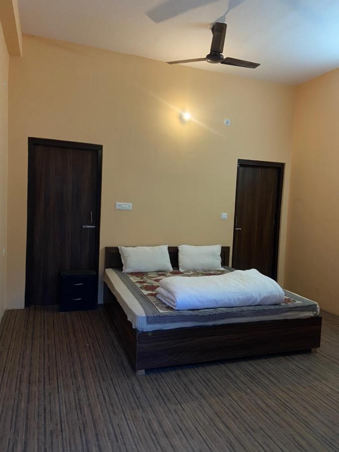 Chirag Homestay Kainchi Nainital Zewnętrze zdjęcie